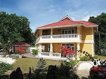 Villa Dorado Pensjonat Pointe Au Sel