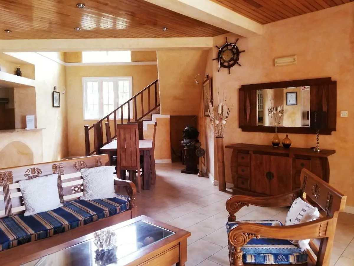 Villa Dorado contacts