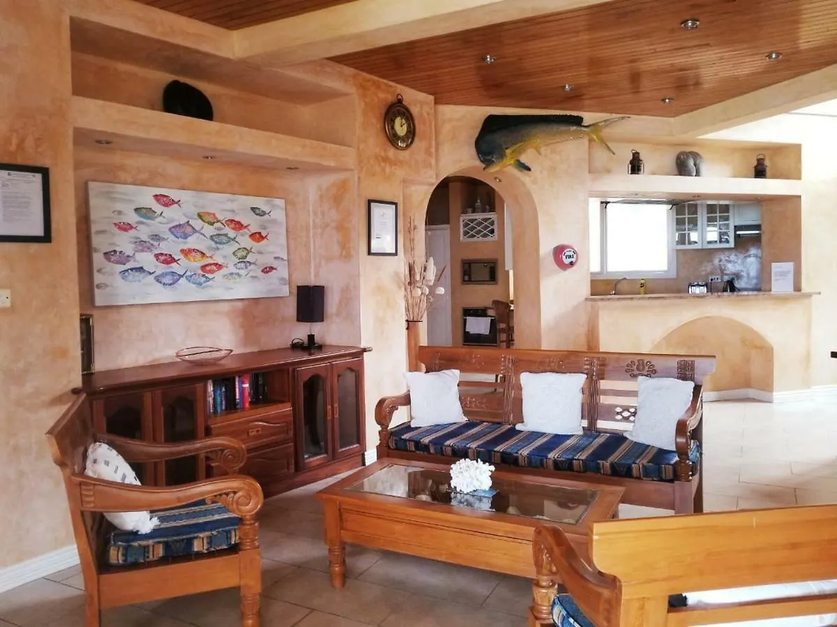 *** Guest house Villa Dorado Seychelles